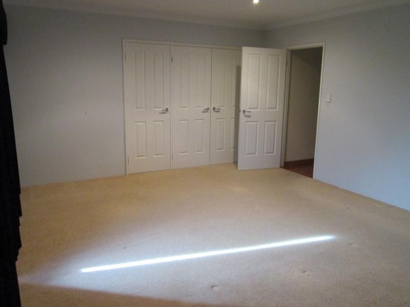 11 Smallbrook Retreat, Caversham WA 6055