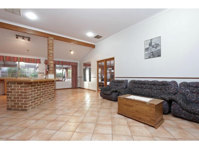 4 Rivergum Close, Ellenbrook WA 6069