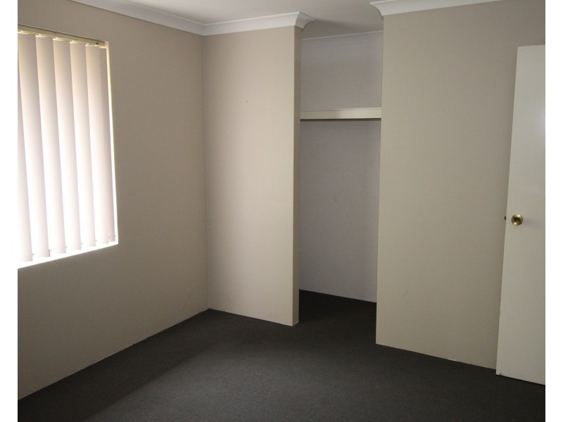 16 Seaton Court, South Guildford WA 6055