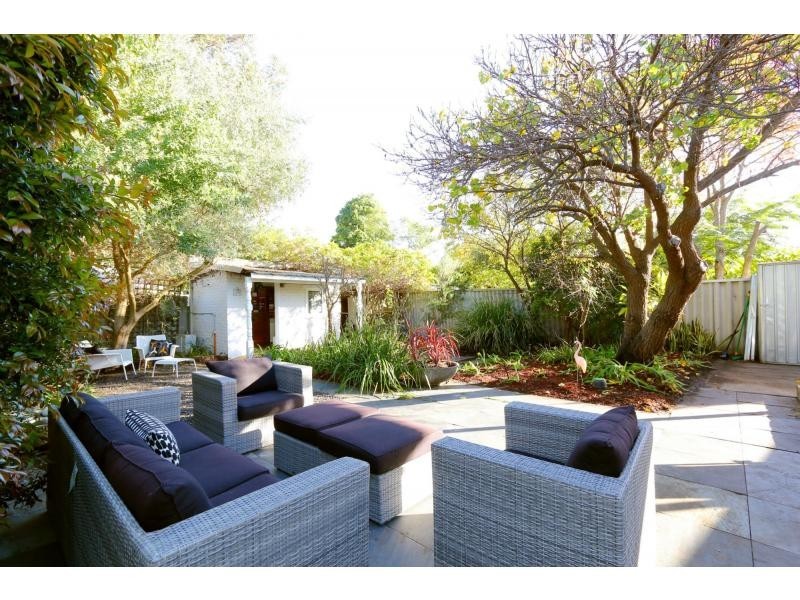 101 Second Avenue, Bassendean WA 6054