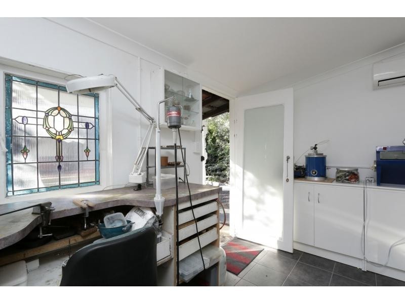 101 Second Avenue, Bassendean WA 6054