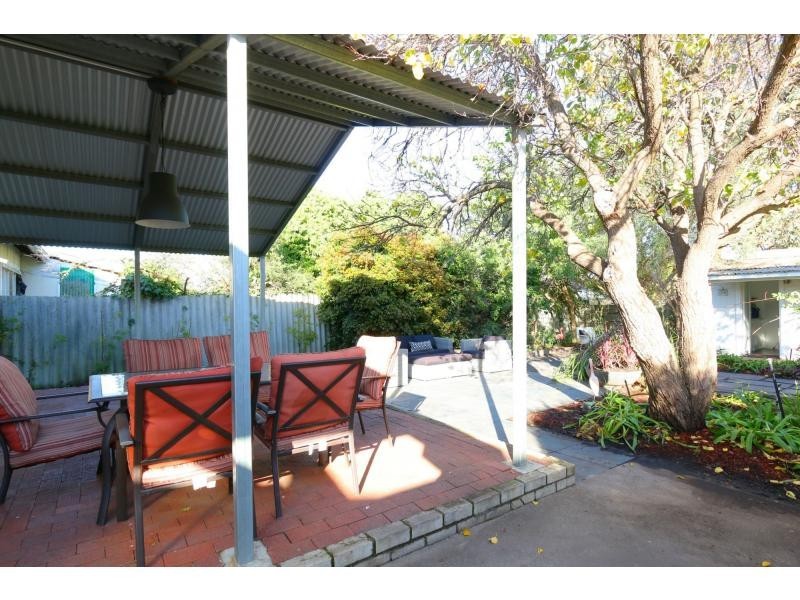 101 Second Avenue, Bassendean WA 6054