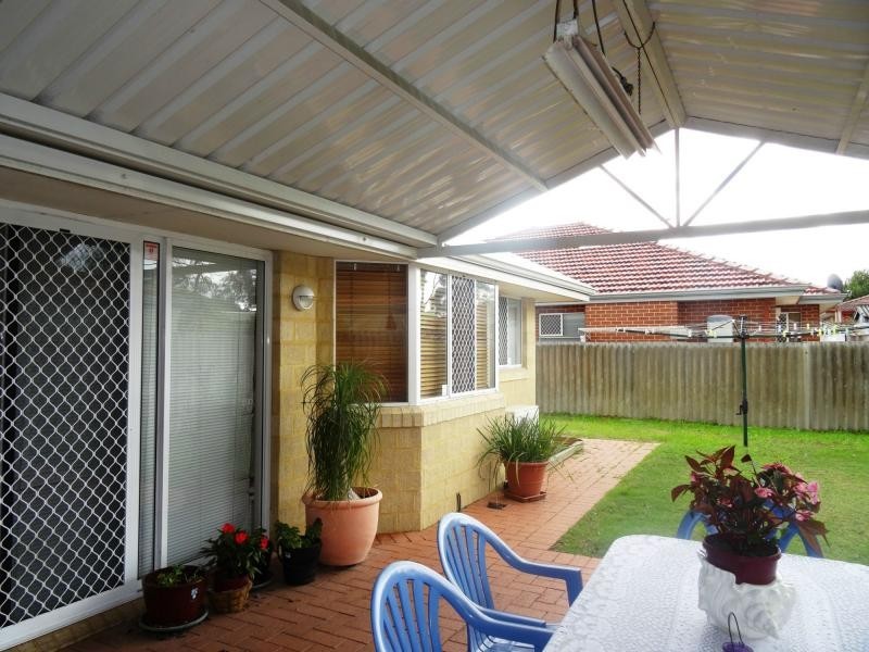 4 Iolanthe Street, Bassendean WA 6054