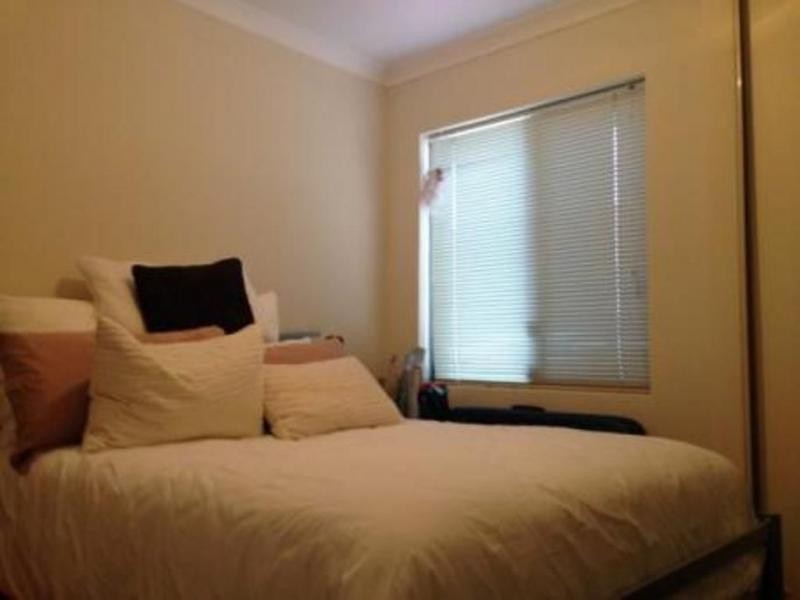 9/4 Valentine Road, Kelmscott WA 6111