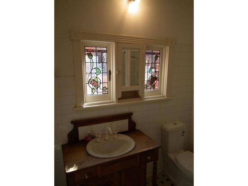 168 Tenth Avenue, Inglewood WA 6052