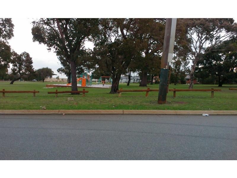 8A Coolham Way, Balga WA 6061