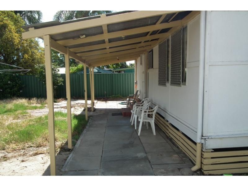 10 Somers Street, Belmont WA 6104