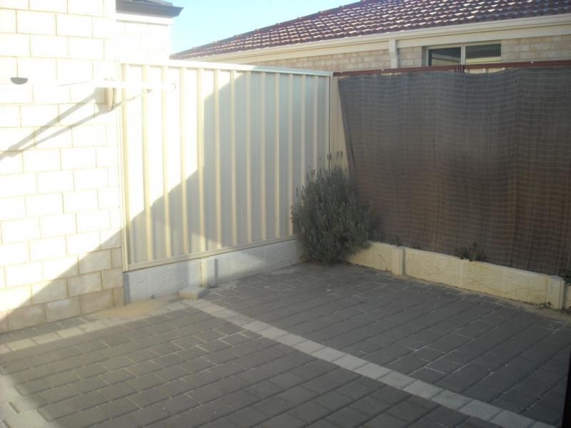 1/44 Russell Road, Madeley WA 6065