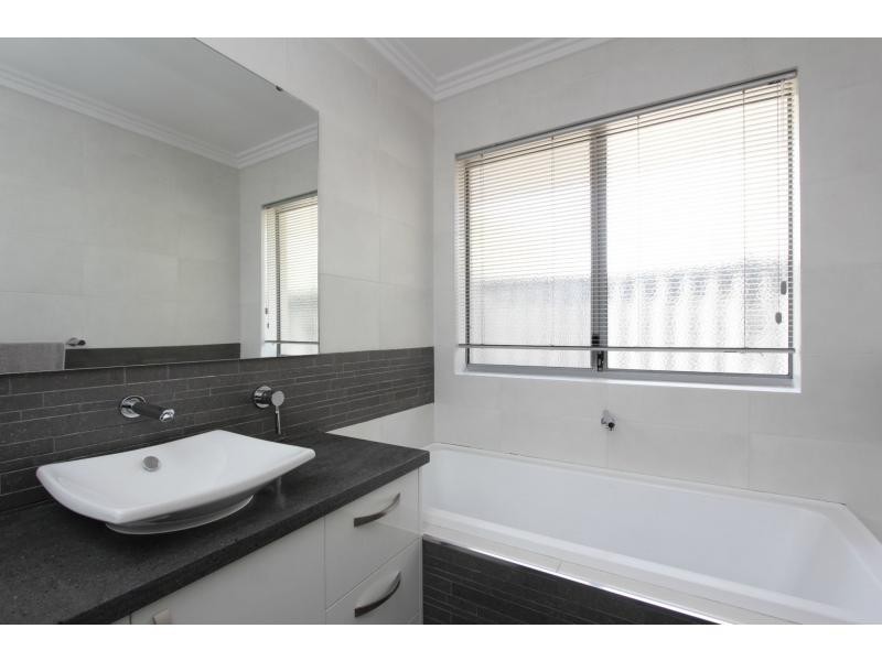 19 Tindale Crescent, Aveley WA 6069