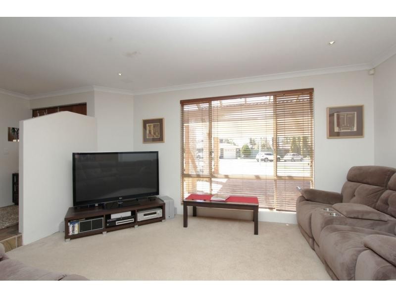 5 Edgeview Mews, Ballajura WA 6066
