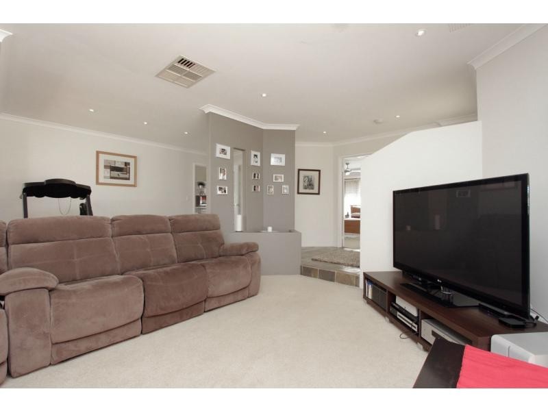 5 Edgeview Mews, Ballajura WA 6066