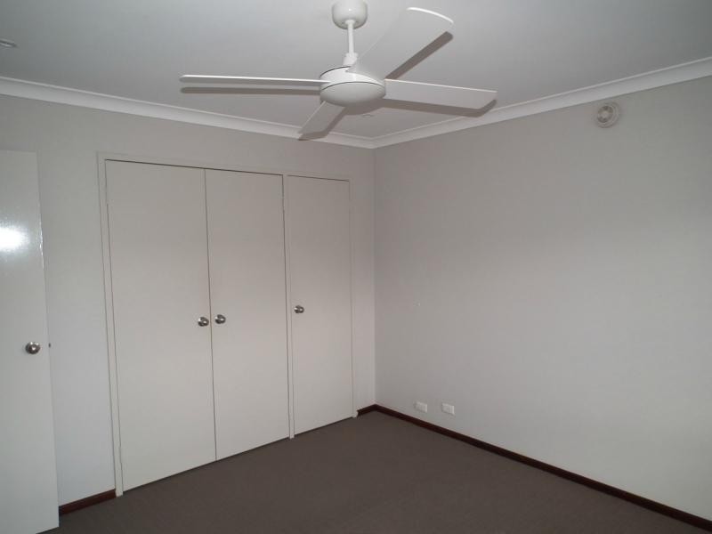 1/54 Freeland Square, Eden Hill WA 6054