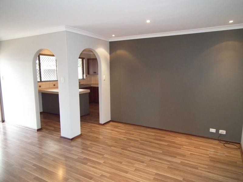 1/54 Freeland Square, Eden Hill WA 6054