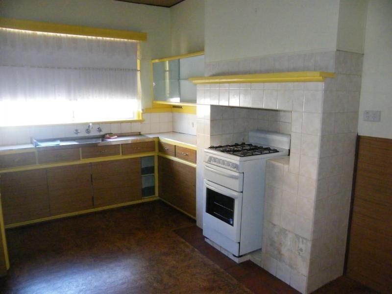 54 North Street, Midland WA 6056