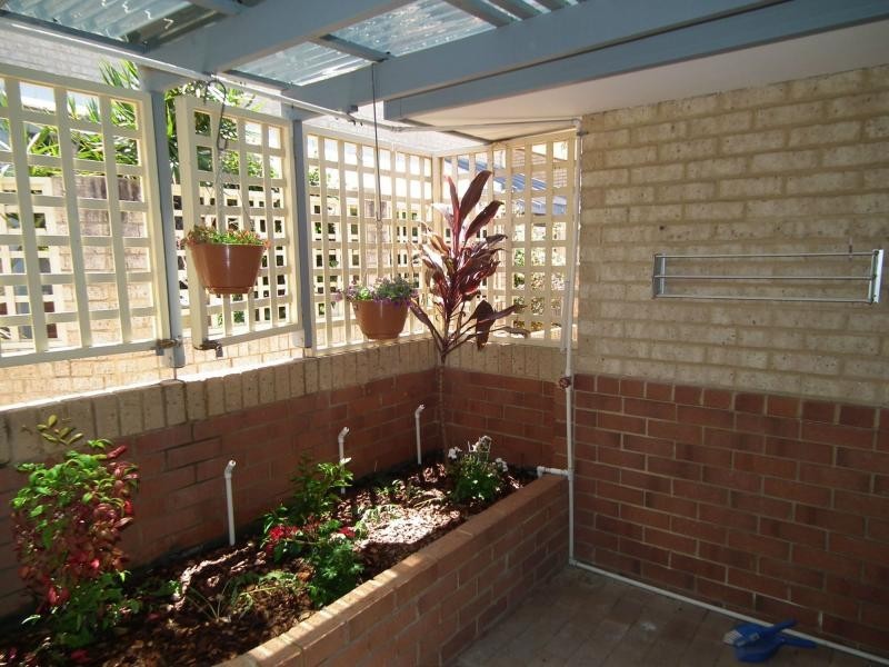 1/21 Dianella Drive, Dianella WA 6059