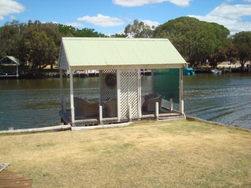 42 Culeenup Road, North Yunderup WA 6208