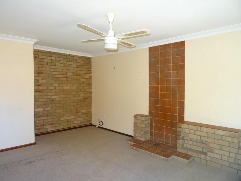 22 Nanovich Avenue, Girrawheen WA 6064