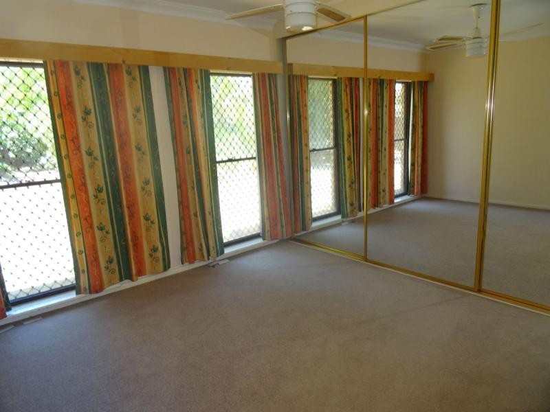 22 Nanovich Avenue, Girrawheen WA 6064