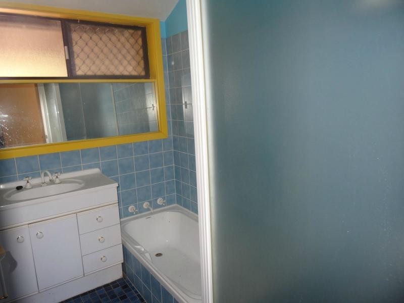 22 Nanovich Avenue, Girrawheen WA 6064