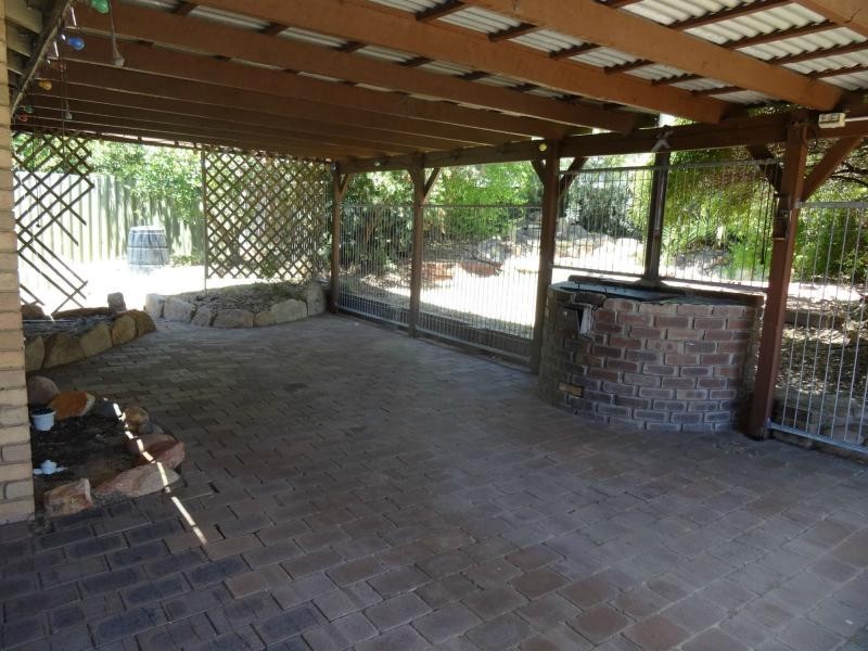 22 Nanovich Avenue, Girrawheen WA 6064