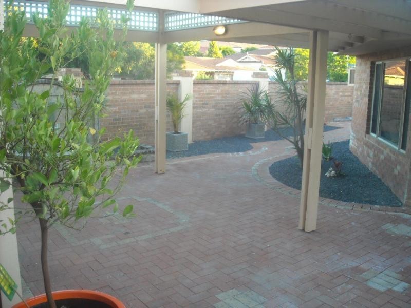 2 Woodmar Mews, Dianella WA 6059