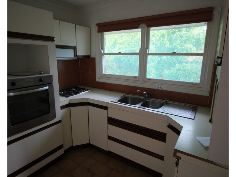 11 Woolgar Street, Lockridge WA 6054