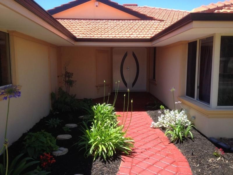 No 2 Woodmar Mews, Dianella WA 6059