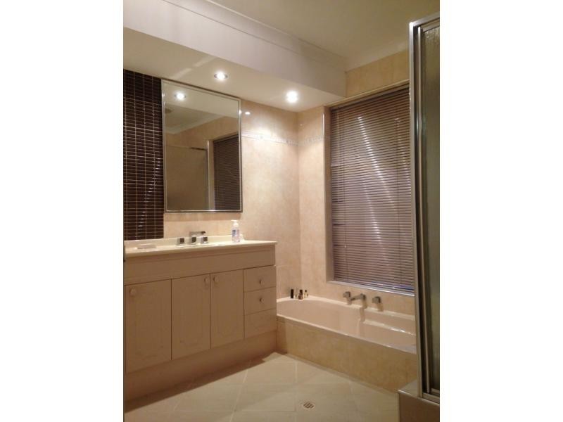 No 2 Woodmar Mews, Dianella WA 6059