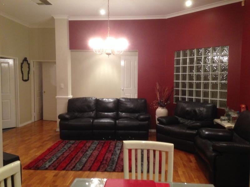 No 2 Woodmar Mews, Dianella WA 6059