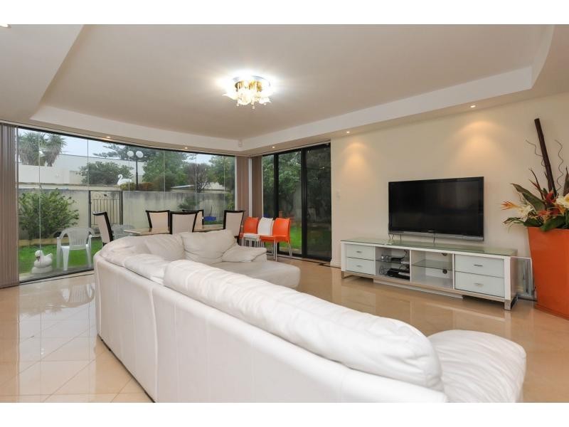 61 Armadale Crescent, Coolbinia WA 6050