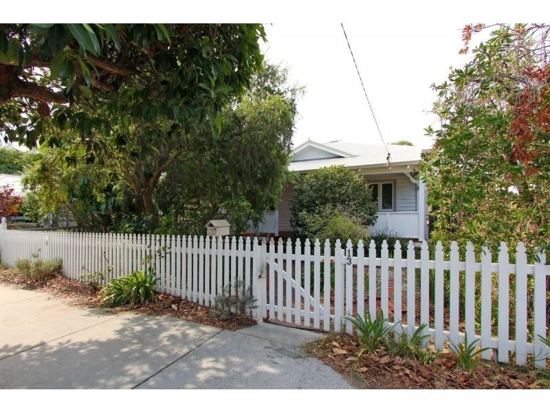 13 Leake Street, Bayswater WA 6053