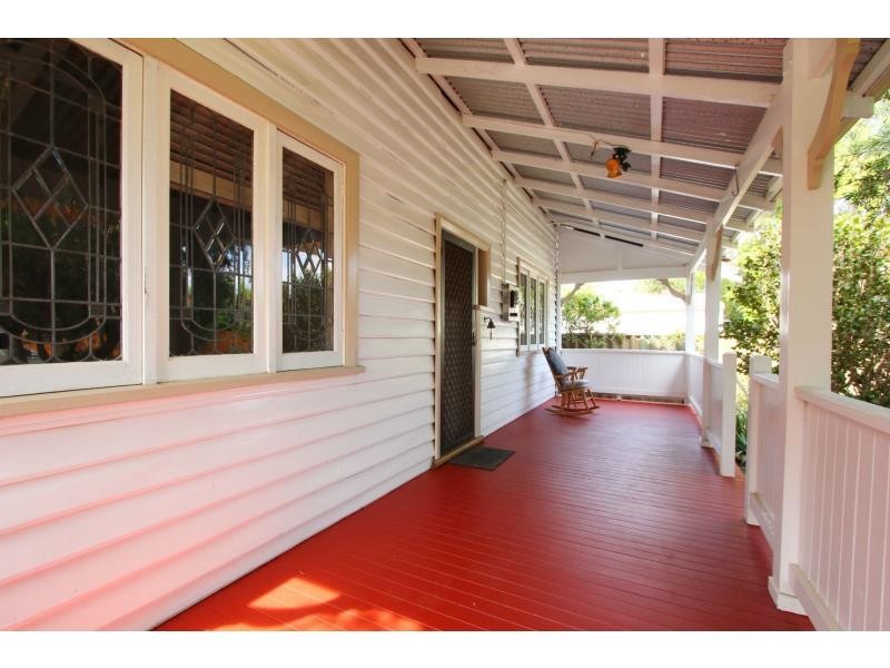 13 Leake Street, Bayswater WA 6053