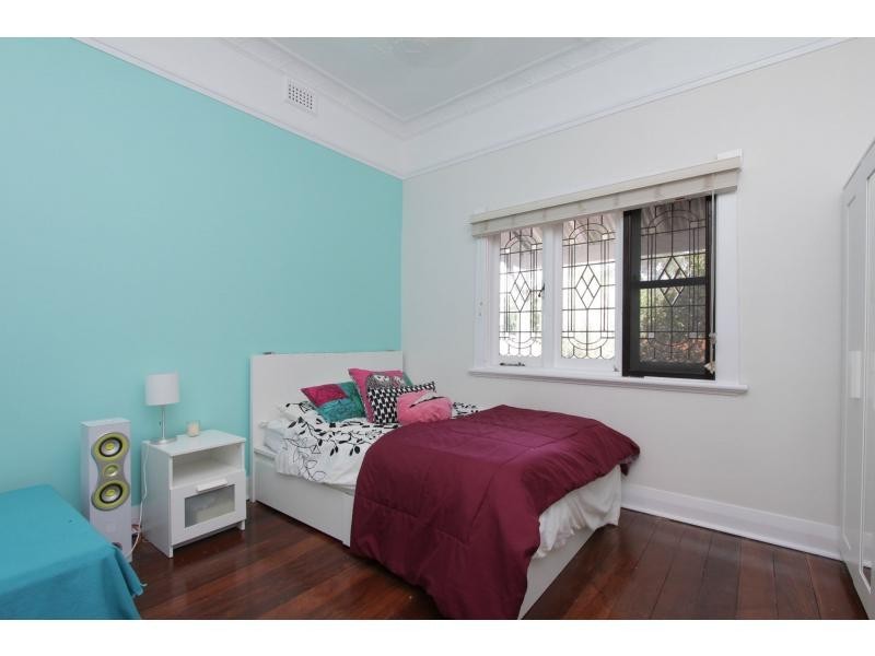 13 Leake Street, Bayswater WA 6053