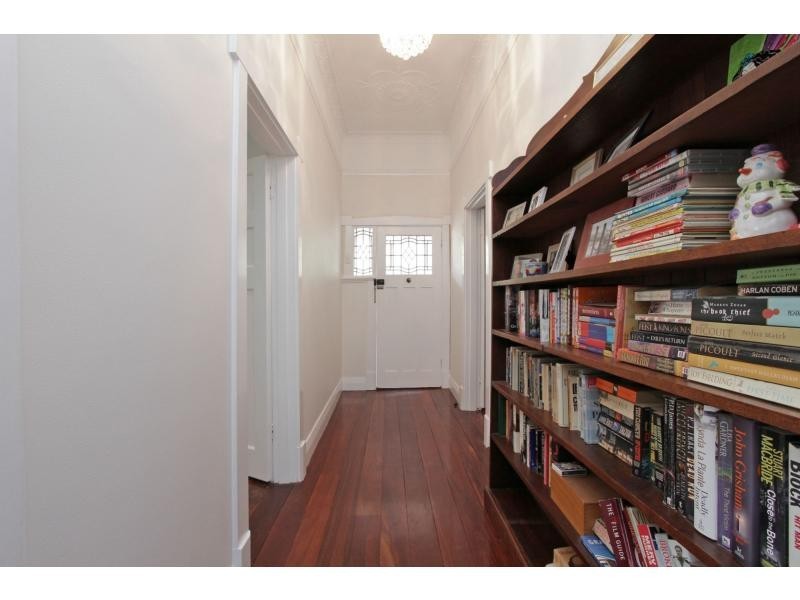 13 Leake Street, Bayswater WA 6053