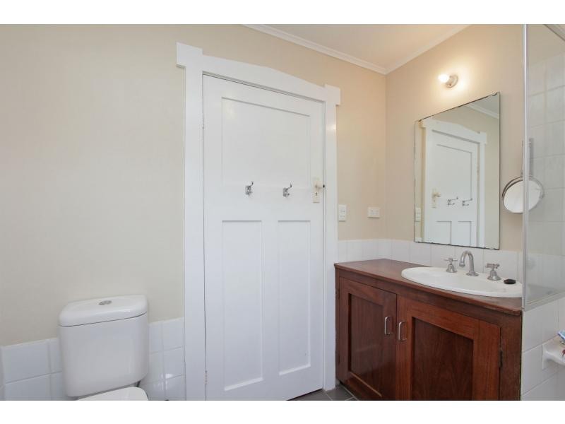 13 Leake Street, Bayswater WA 6053