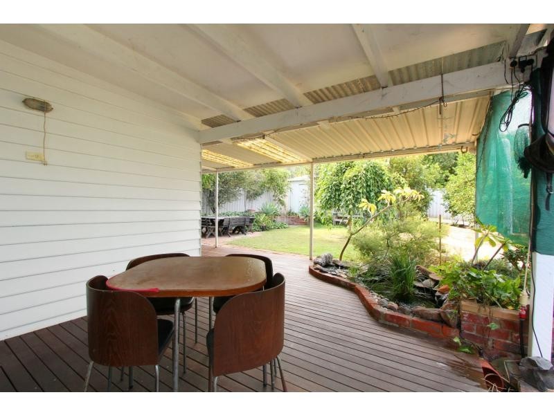 13 Leake Street, Bayswater WA 6053