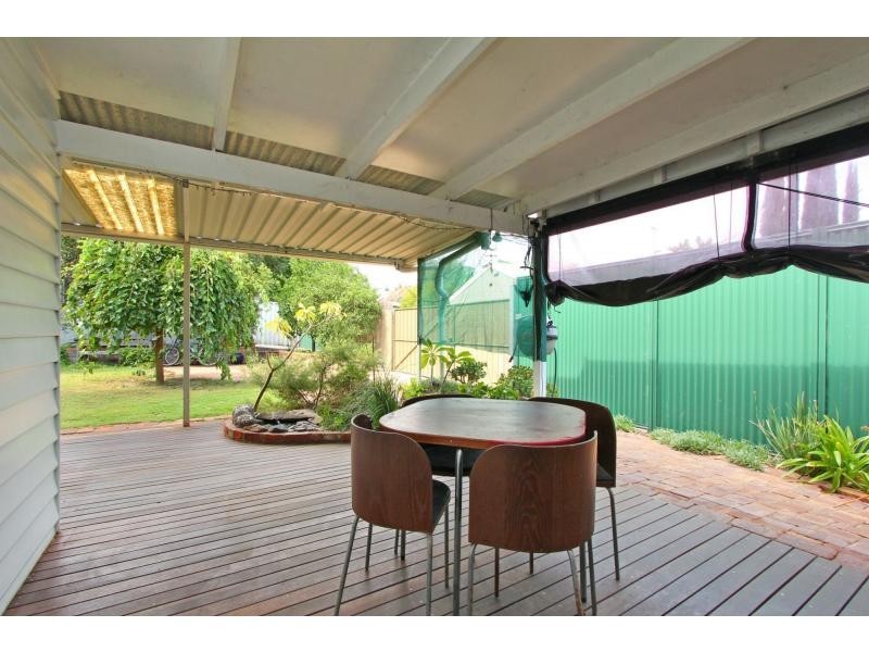 13 Leake Street, Bayswater WA 6053