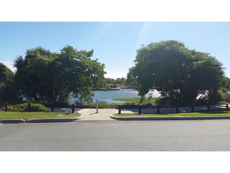 12 Cassino Drive, Stirling WA 6021