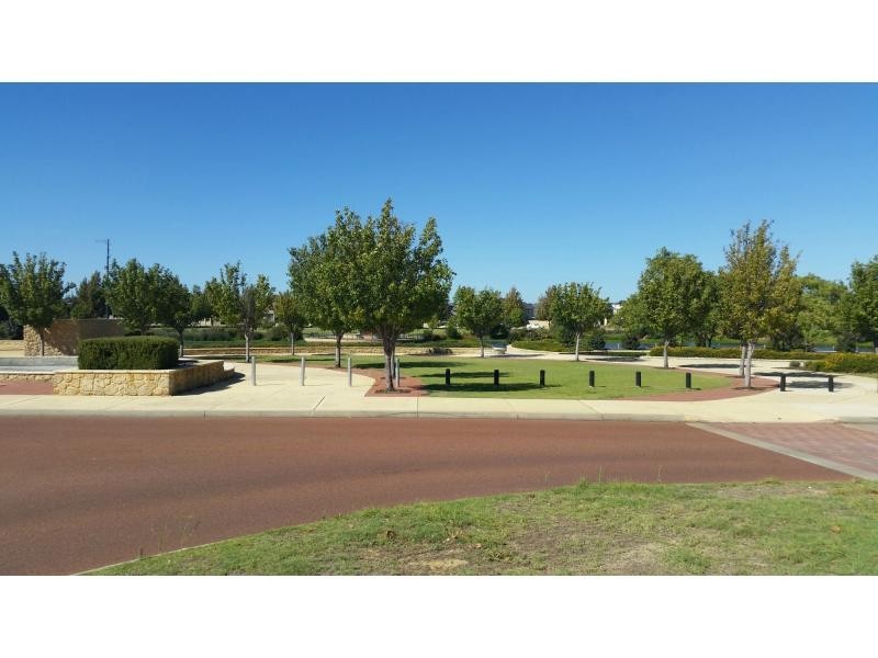 12 Cassino Drive, Stirling WA 6021