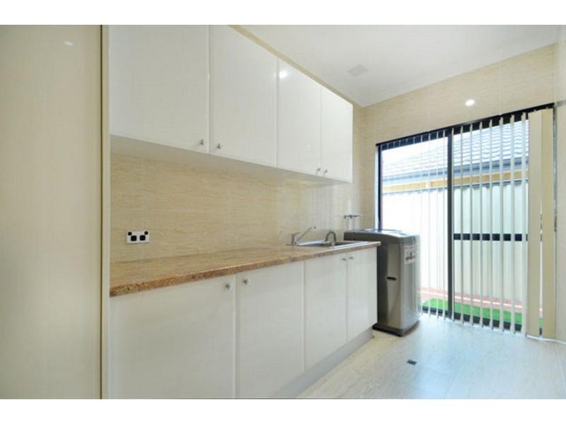 3 Westbury Lane, Madeley WA 6065