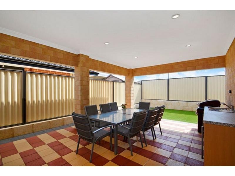 3 Westbury Lane, Madeley WA 6065