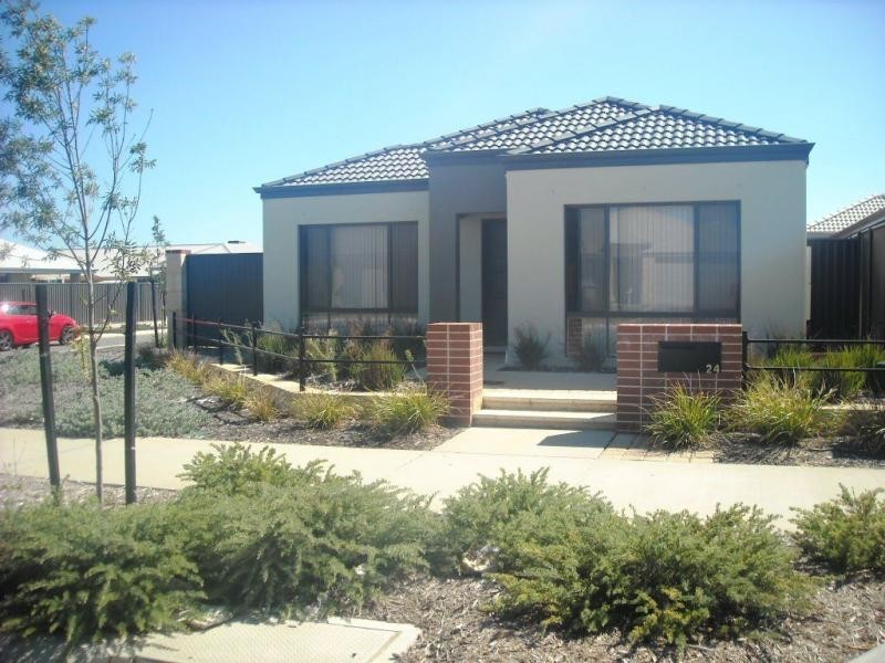 24 Summerville Boulevard, Caversham WA 6055