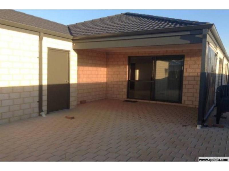 24 Summerville Boulevard, Caversham WA 6055