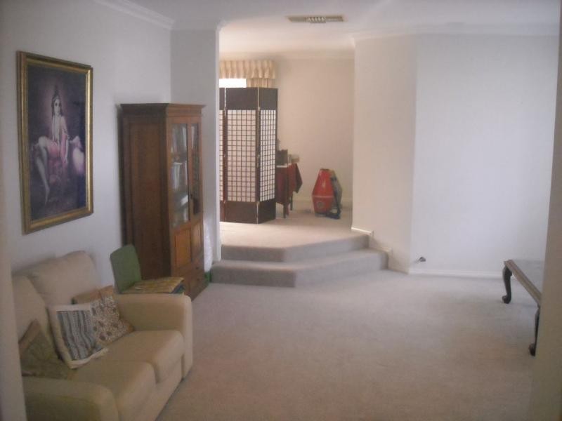 24 Meadowbrook Boulevard, Dianella WA 6059