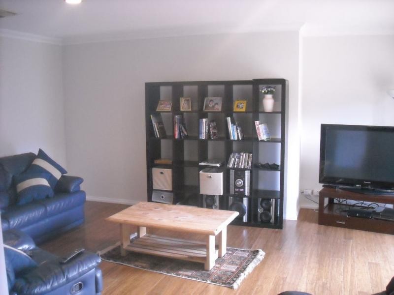 24 Meadowbrook Boulevard, Dianella WA 6059