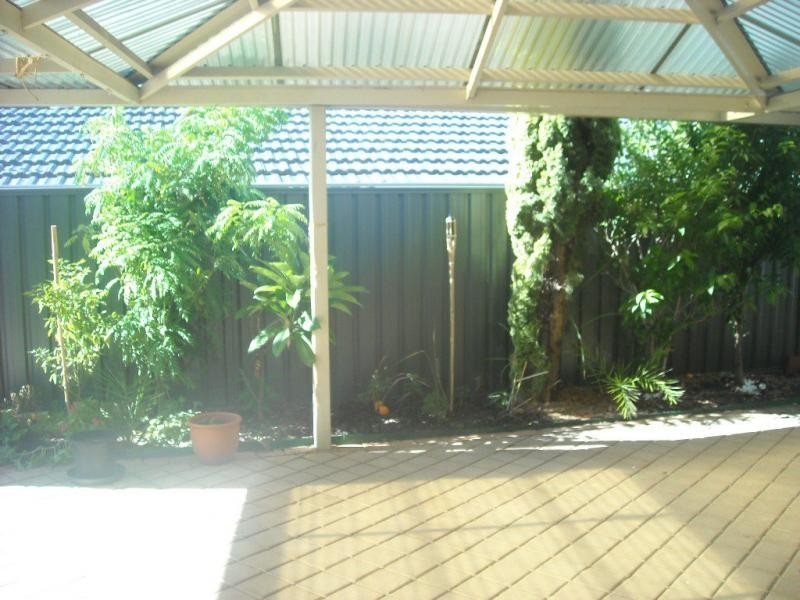 24 Meadowbrook Boulevard, Dianella WA 6059