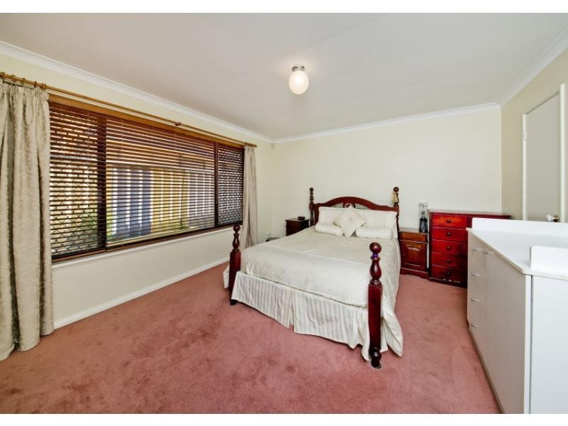 14 Shadycroft Retreat, Dianella WA 6059