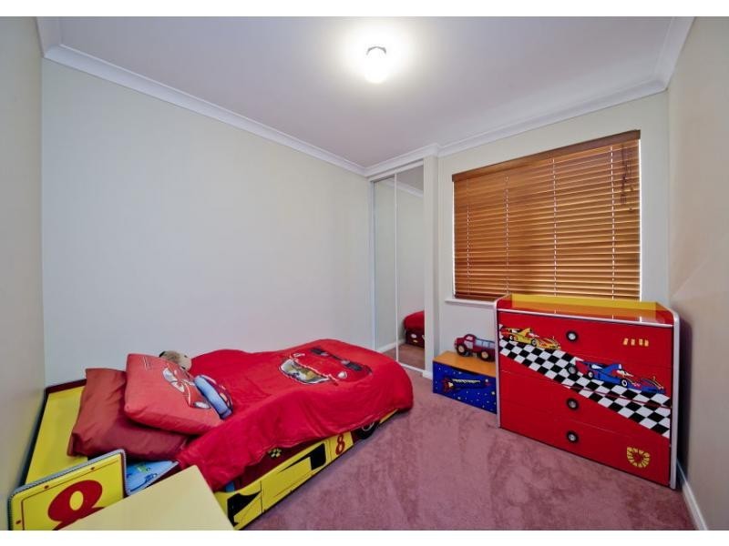 14 Shadycroft Retreat, Dianella WA 6059