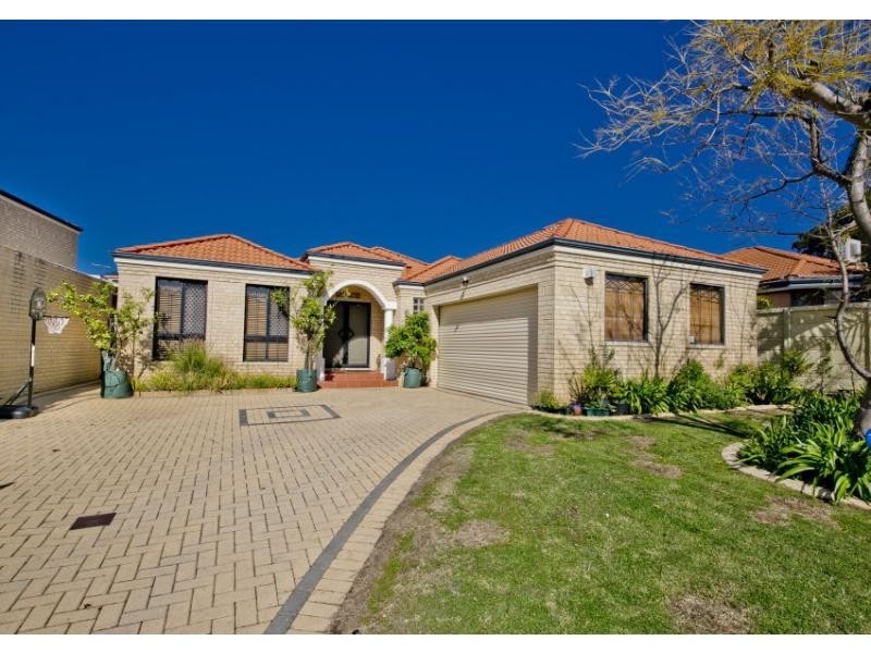 14 Shadycroft Retreat, Dianella WA 6059