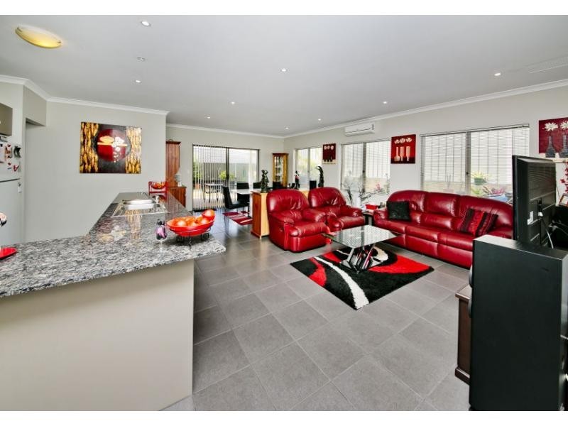 20 Raphael Rise, Landsdale WA 6065